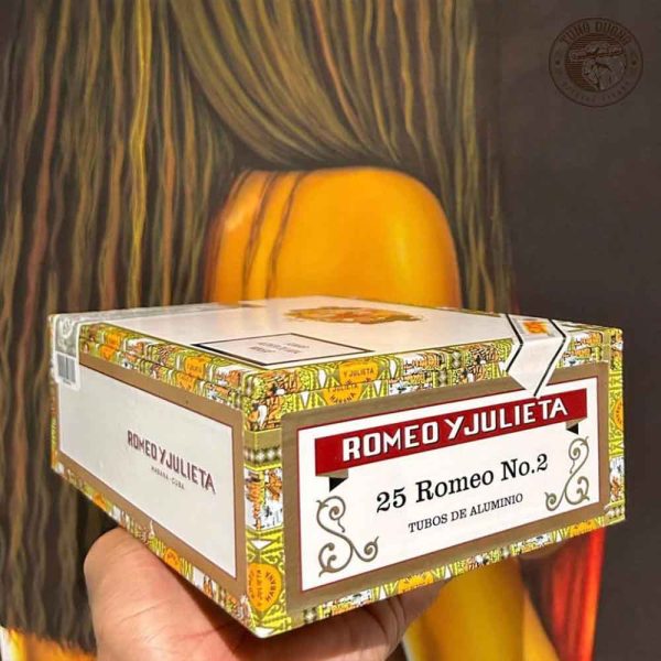 Sự ra đời của xì gà Romeo Y Julieta No.2 Tubos